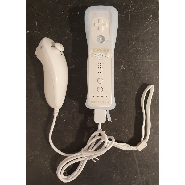 WII Motion kontroll med motion plus & Nunchuck (Nytt)