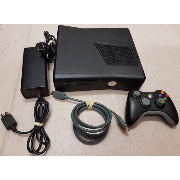 XBox 360 Slim (4 Gb)